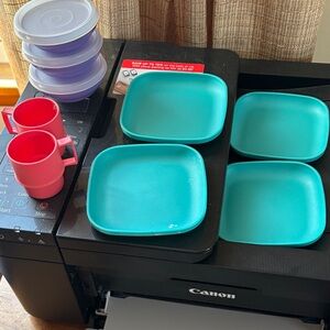 Tupperware toy dishes